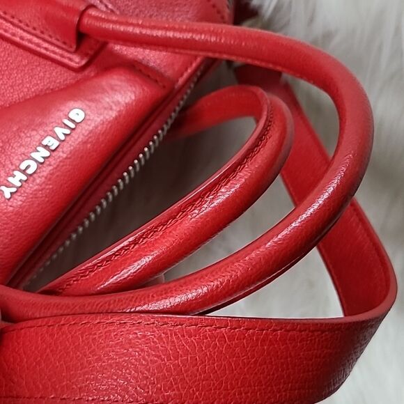 💯Authentic Givenchy Antigona Leather Handbag 🍀 - Picture 12 of 16